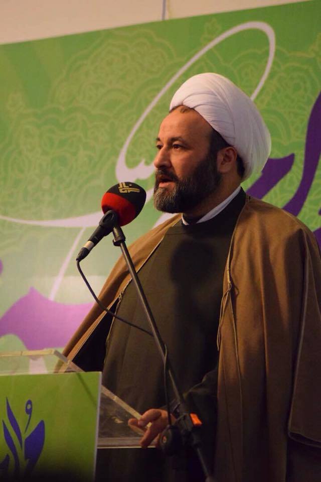 الشيخ د.أكرم بركات متحدذا ً في الندوة